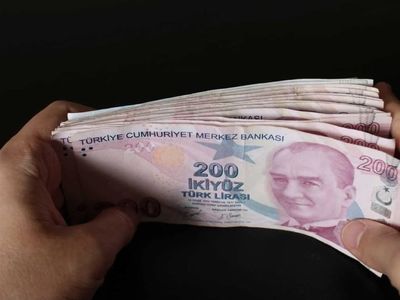 Çalışan anne babalar kara kara düşünüyor: Biri 35 bin diğeri 45 bin TL istiyor