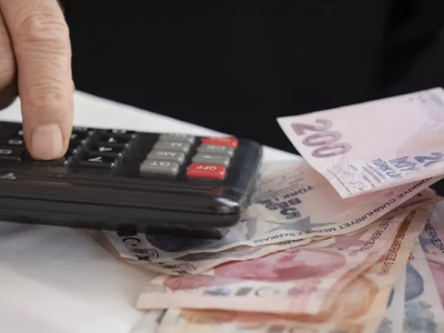 Çalışkan net konuştu! Emekliye 10 bin TL zam