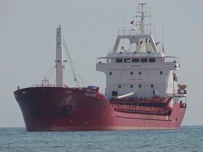 Çanakkale Boğazı’nda hareketlilik: Kargo gemisi arıza yaptı