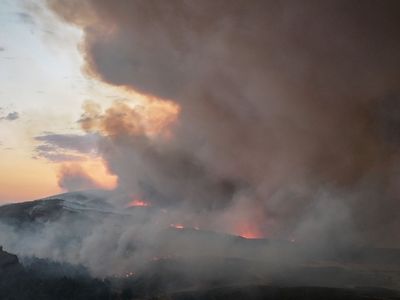 Çanakkale Gelibolu'daki Orman Yangınına Müdahale Devam Ediyor