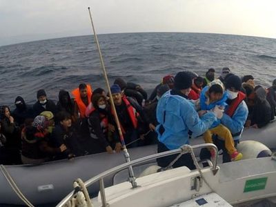 Çanakkale’de 54 Düzensiz Göçmeni Türk Sahil Güvenlik Ekipleri Kurtardı