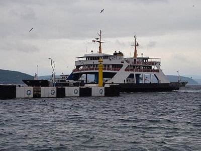 Çanakkale'de Feribot Seferlerine Fırtına Engeli