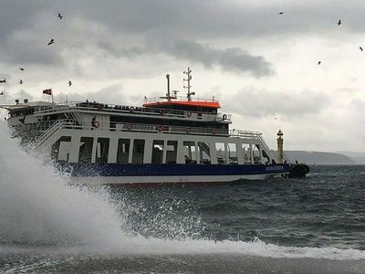 Çanakkale’dekilere duyuru: Yarınki Gökçeada ve Bozcaada feribot seferleri iptal edildi!