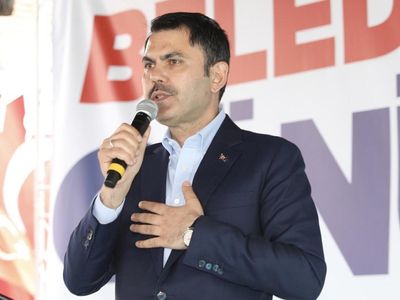 Çankırı'ya ziyarette bulunan Çevre, Şehircilik ve İklim Değişikliği Bakanı Murat Kurum, müjdeleri peş peşe verdi!