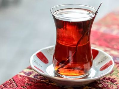 Çay tiryakilerini üzecek haber: Böyle tüketiyorsanız hastalıklar kapıda!