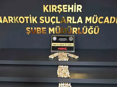 Kırşehir'de uyuşturucu operasyonu: Midesinden 1 kilo 159 gram madde çıktı