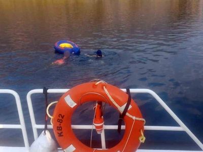 Fethiye'de şişme lastik botla denize açılan iki kişi akıntıya kapıldı
