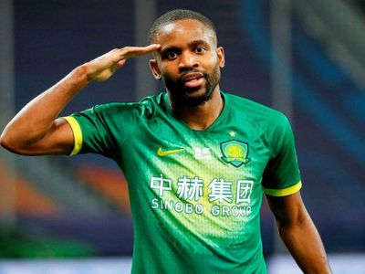 Cedric Bakambu kimdir, nereli ve kaç yaşında? Galatasaray’ın anlaşma sağladığı Cedric Bakambu hangi takımlarda futbol oynadı?