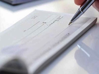 Çeklerin İbraz Süresi Ertelendi! Resmi Gazete'de Yayınlandı