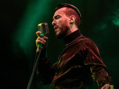 Cem Adrian kimdir? Cem Adrian konserleri ne zaman? 2022 Cem Adrian konser takvimi