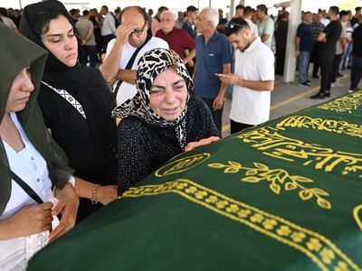 Cengiz Kalyoncu'nun Cenazesi Gaziantep'te Toprağa Verildi