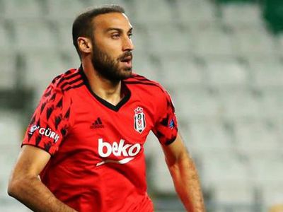 Cenk Tosun'un Beşiktaş'a transfer olmak için istediği maaş gün yüzüne çıktı!