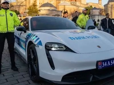 Çetelerden alınan lüks polis araçları İstanbul sokaklarının tozunu attırıyor!