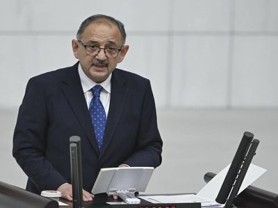 Çevre Bakanı Mehmet Özhaseki açıkladı: İstanbul için yeni yerinde dönüşüm projesi geliyor