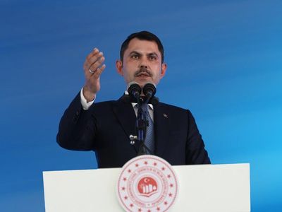 Çevre, Şehircilik ve İklim Değişikliği Bakanı Murat Kurum, Bitlis Millet Bahçesi ilk fidan dikimi ve toplu açılış törenine katıldı!