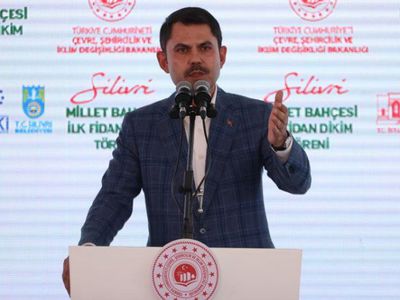 Çevre, Şehircilik ve İklim Değişikliği Bakanı Murat Kurum Millet Bahçesi Fidan Dikim Töreni Programı'na katıldı!