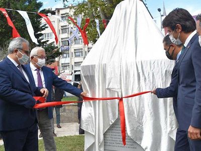 CHP Açılış Yapıyor! Hadi Örtünün Altında Ne Olduğunu Bilin
