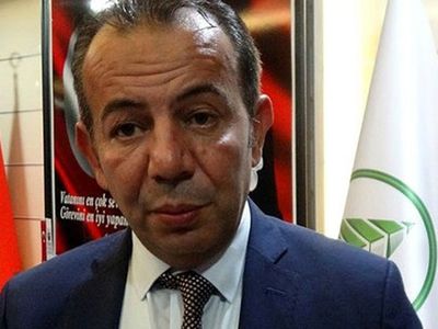 CHP Bolu Belediye Başkanı Kendisinden Yardım İsteyen Kadına Verdiği Cevapla Tepkileri Üzerine Çekti