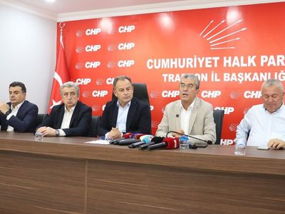 CHP Heyeti Trabzon'da Gazetecilerle Buluştu