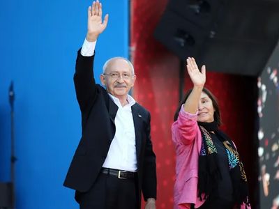CHP İçerisinde Çatlak Büyüyor: Mersin Mitingine Ekrem İmamoğlu Çağrılmadı!