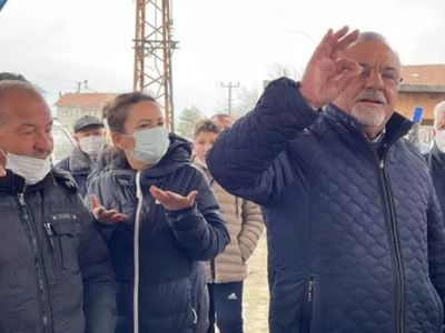 CHP Şaşırtmadı! Başkandan Vatandaşa Toprak Cevabı: Bir Büyük Rakıya Sattım