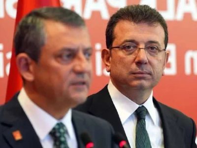 CHP’de Çift Başlılık Krizi: Özel Sahneyi Düzenledi, İmamoğlu “Yetki Bende” Mesajı Verdi