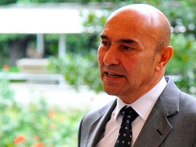CHP'de Olaylar Bitmiyor! Tunç Soyer'in Atadığı Müdür Kadın İlçe Başkanını Darp Etti