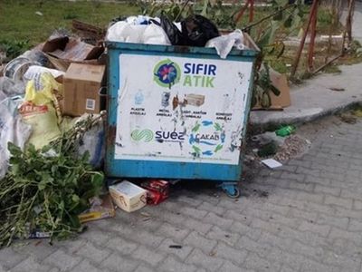 CHP'li Çanakkale Belediyesi Çöpleri Toplamak Yerine Vatandaşlara Hakaret Etti!