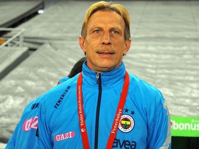 Christoph Daum: Adımın Fenerbahçe İle Anılmasından Guruluyum