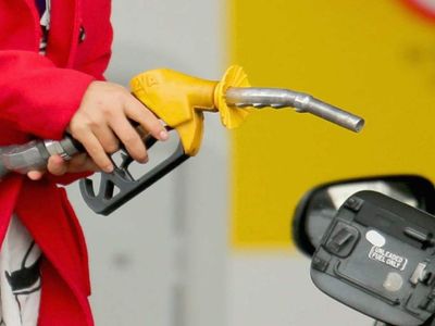 Çifte indirim pompaya yansıdı: 22 Nisan 2023 akaryakıt fiyatları ne kadar? Güncel benzin ve motorin fiyatları