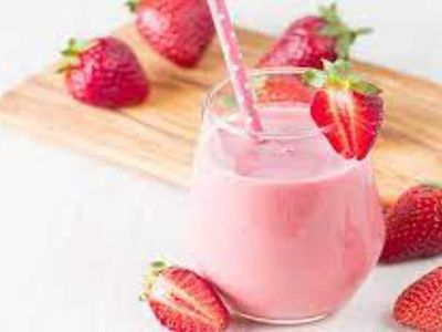 Çilekli smoothie tarifi : en güzel ve lezzetli çilekli smoothie nasıl yapılır? Çilekli smoothie malzemeleri ve pratik tarifi