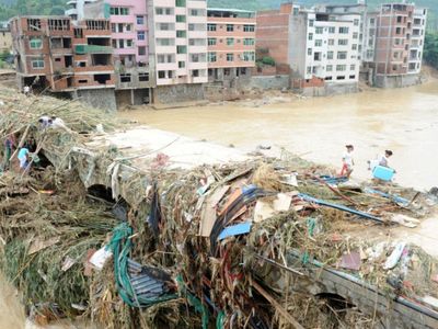 Çin’de tayfun alarmı verildi: 230 bin kişi tahliye edildi