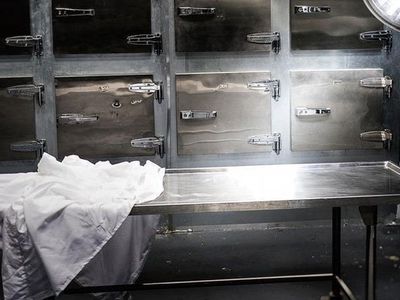 Çin'deki bakımevinde garip olay: Öldü sanıp gömülecekken hayatta olduğu anlaşıldı!