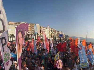 Çirkin Yakınlaşmaya Devam! CHP ve HDP Ortak Miting Yaptı!