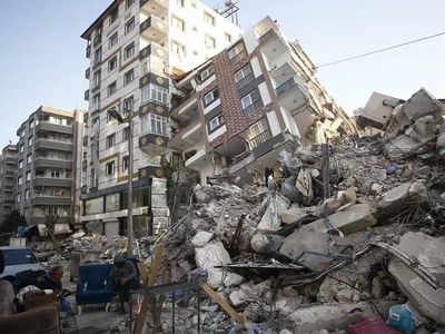 Çöken binaların betonları hakkında çarpıcı iddia