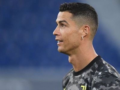 Cristiano Ronaldo Juventus'tan Ayrılıyor