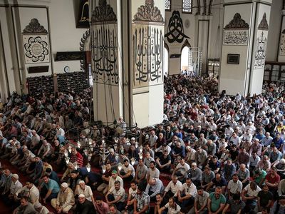 Cuma Namazı Nasıl Kılınır, Evde Cuma Namazı Kılınır mı?