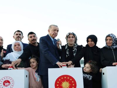 Cumhurbaşkanı Erdoğan açıkladı: Afetzedelere hibe gibi konut