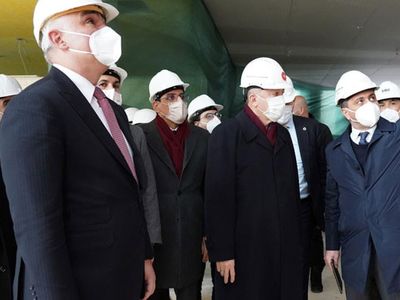 Cumhurbaşkanı Erdoğan AKM Ve Taksim Camii'ni Ziyaret Etti