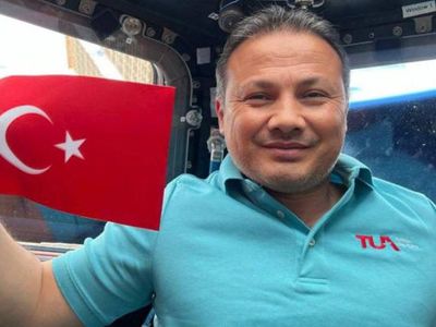 Cumhurbaşkanı Erdoğan Alper Gezeravcı ile telefonda görüştü: Gezeravcı sağlığı ile ilgili soruyu yanıtladı
