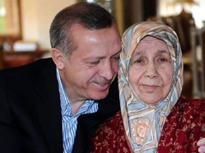 Cumhurbaşkanı Erdoğan Anneler Günü Mesajı Yayınladı
