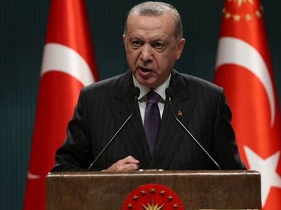 Cumhurbaşkanı Erdoğan Azerbaycan Dönüşü Gazetecilerin Sorularını Yanıtladı