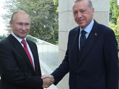 Cumhurbaşkanı Erdoğan ile Putin Türkiye-Rusya İlişkilerini Geliştirecek Konular Üzerinde Telefon Görüşmesi Yaptı