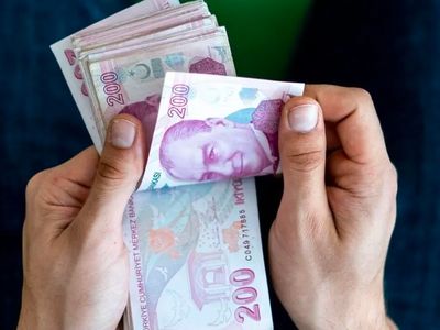 Kabine Toplantısı sonrası açıklama geldi: İşte 2024 asgari ücrette yeni rakam 