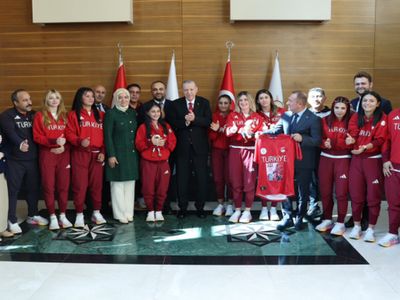 Cumhurbaşkanı Erdoğan, Paralimpik Takımı'nı Kabul Etti