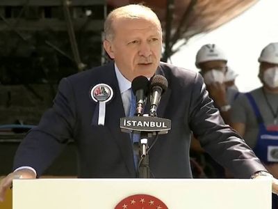 Cumhurbaşkanı Erdoğan sert konuştu: Bize ders veremezler