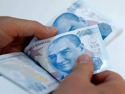 Cumhurbaşkanı Erdoğan tarihi mitingte art arda sıraladı: Emekli ve memura zam müjdesi