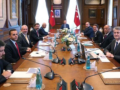 Cumhurbaşkanı Erdoğan, TOGG Yönetim Kurulu Üyeleri ile Görüştü