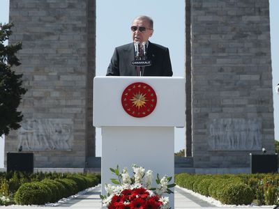 Cumhurbaşkanı Erdoğan: ‘‘Yedi düvel üstümüze gelse de Çanakkale ruhu, yolumuzu aydınlatmaya devam edecek!’’