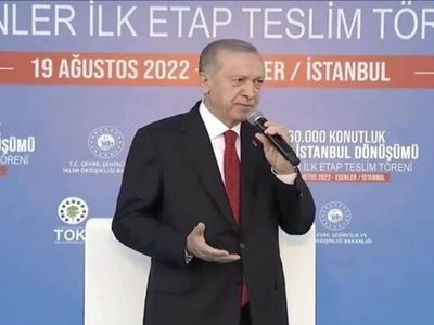 Cumhurbaşkanı Erdoğan’dan açıklama: 300 bin konut değiştirildi, 140 bin konutun dönüşümü sürüyor